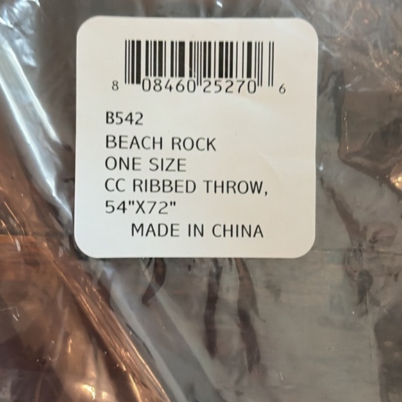 NWT Barefoot Dreams CozyChic Ribbed Throw in Beach Rock